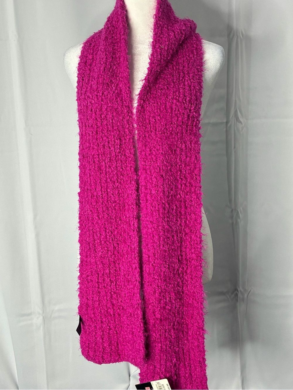 a.n.a. Women's Hot Pink Fuchsia Chunky Knit Scarf Soft Cozy Winter NWT